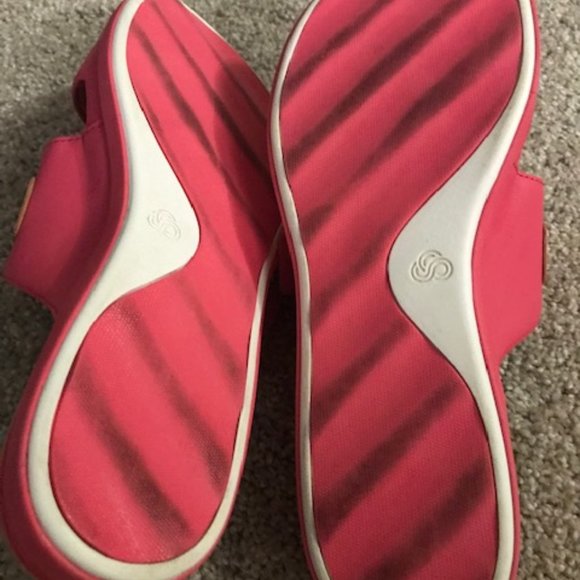 NEW CLOUDSTEPPERS PINK ADJUSTABLE STRAPS SANDALS - Picture 4 of 4